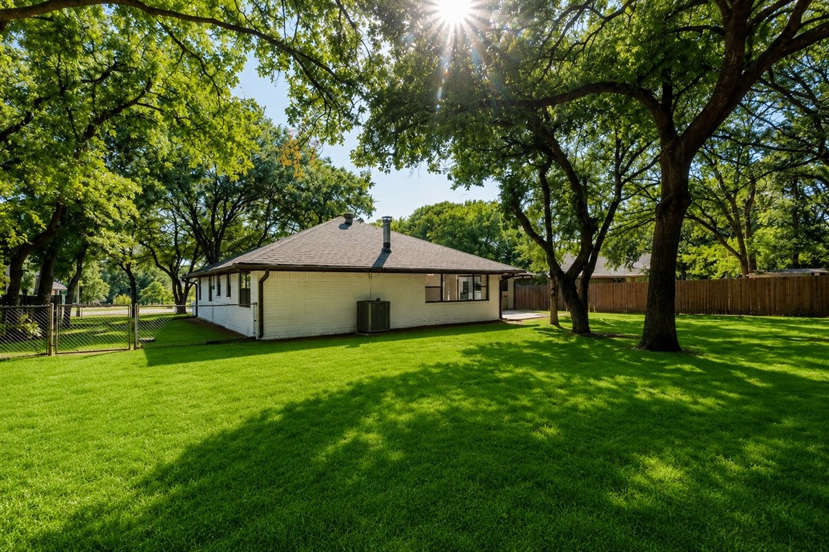 1416 Cheyenne Trail Granbury TX 76048