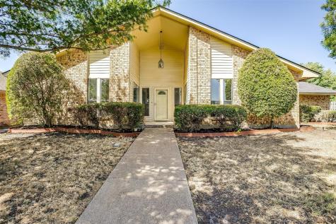 309 Kenshire Drive Benbrook TX 76126