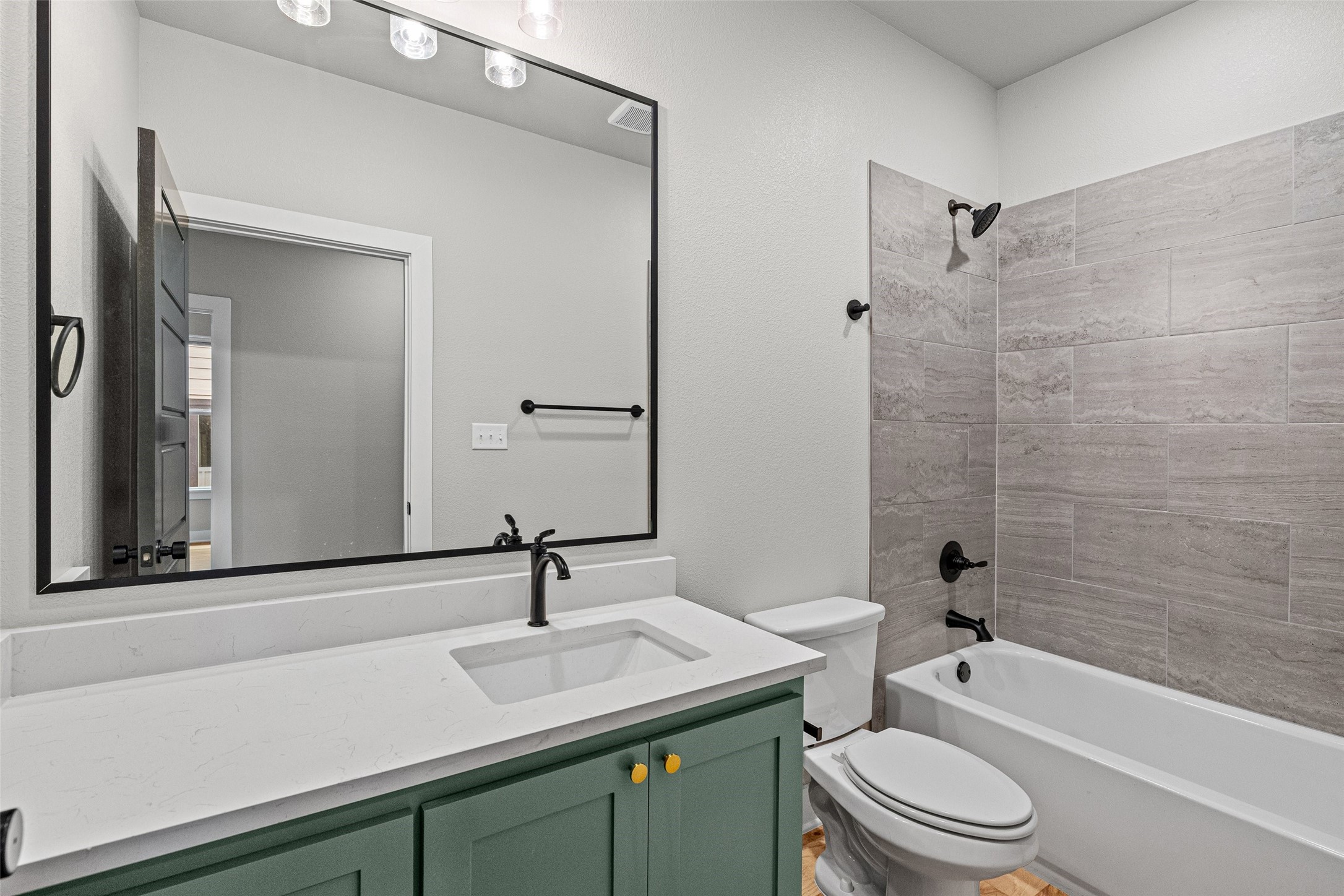 1010 Mustang Trail Granbury TX 76049
