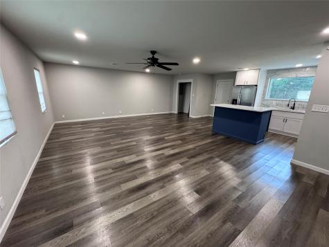 520 King Street Burleson TX 76028
