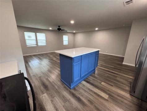 520 King Street Burleson TX 76028