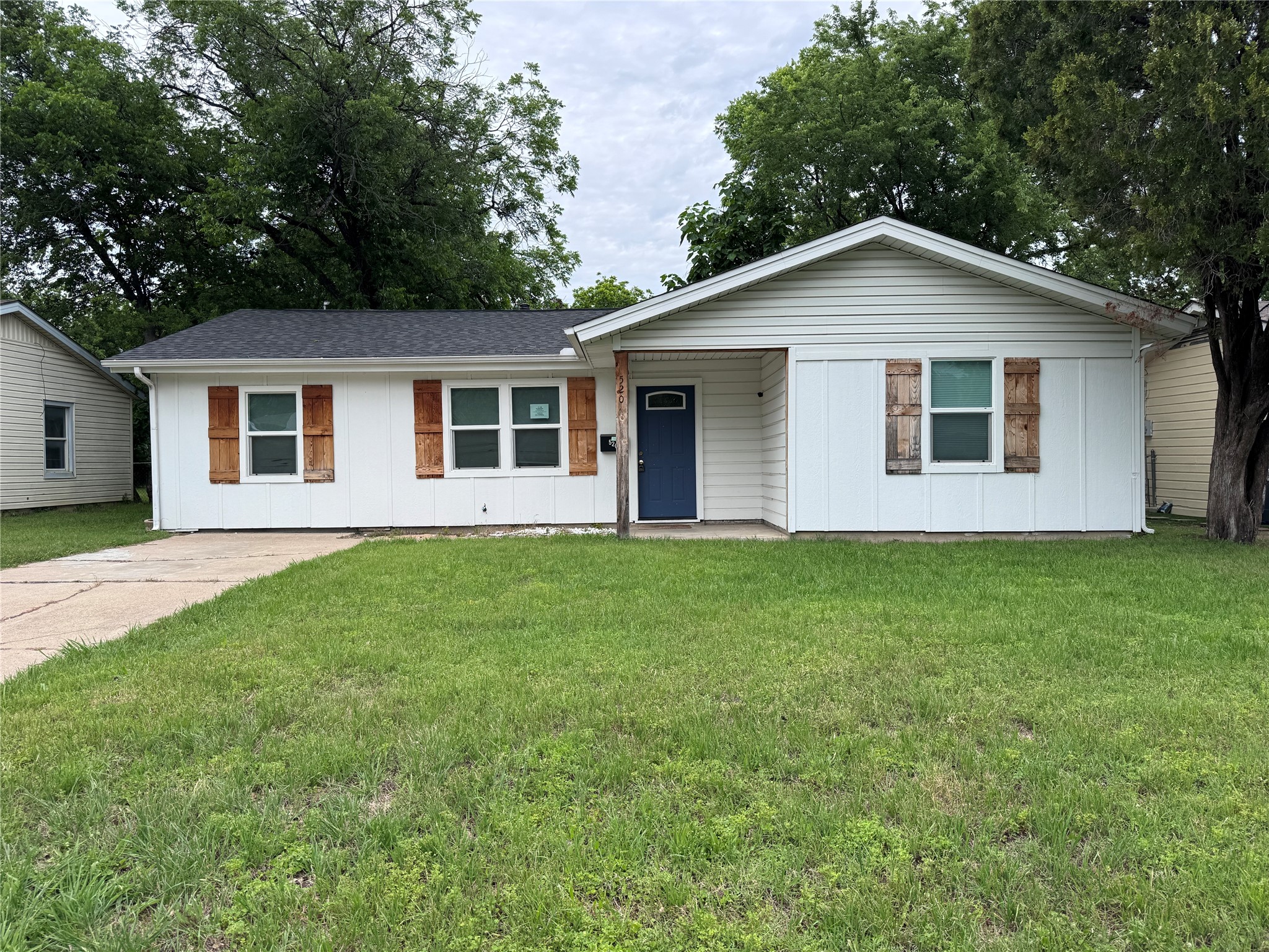 520 King Street Burleson TX 76028
