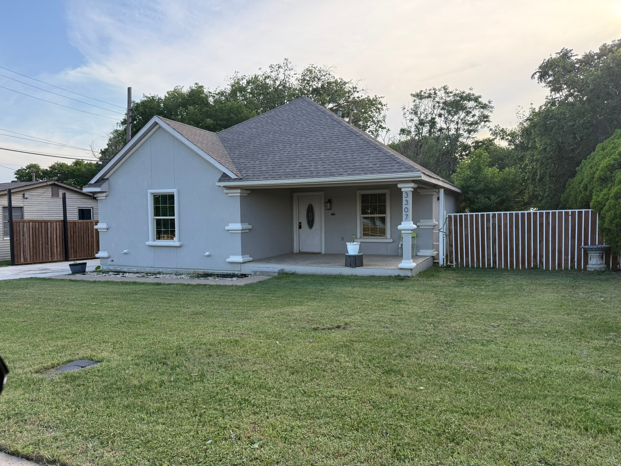 3307 Roberts Cut Off Road Lake Worth TX 76114