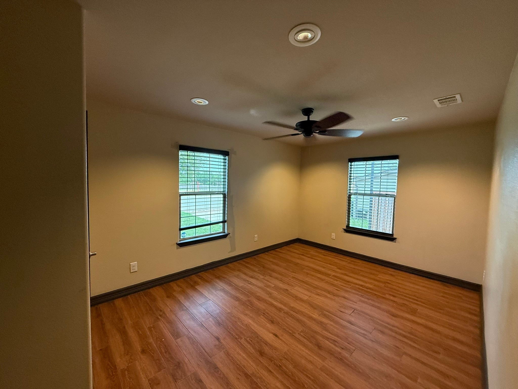 3307 Roberts Cut Off Road Lake Worth TX 76114