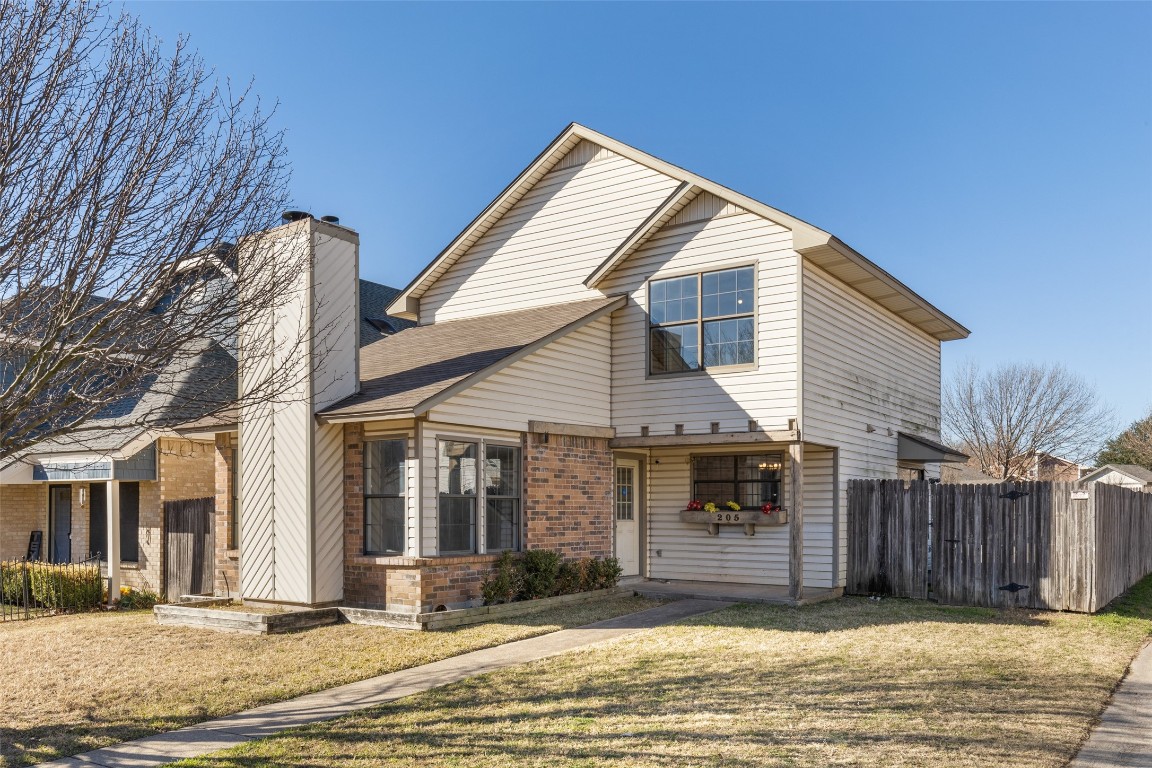 205 Callender Drive Fort Worth TX 76108