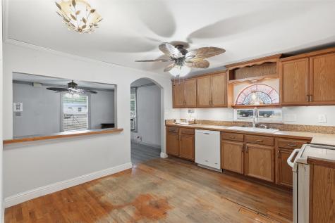 113 Karen Lane Gun Barrel City TX 75156