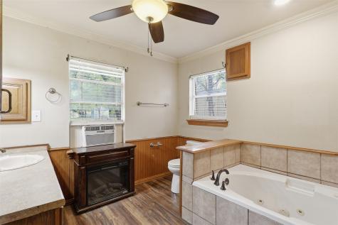 113 Karen Lane Gun Barrel City TX 75156