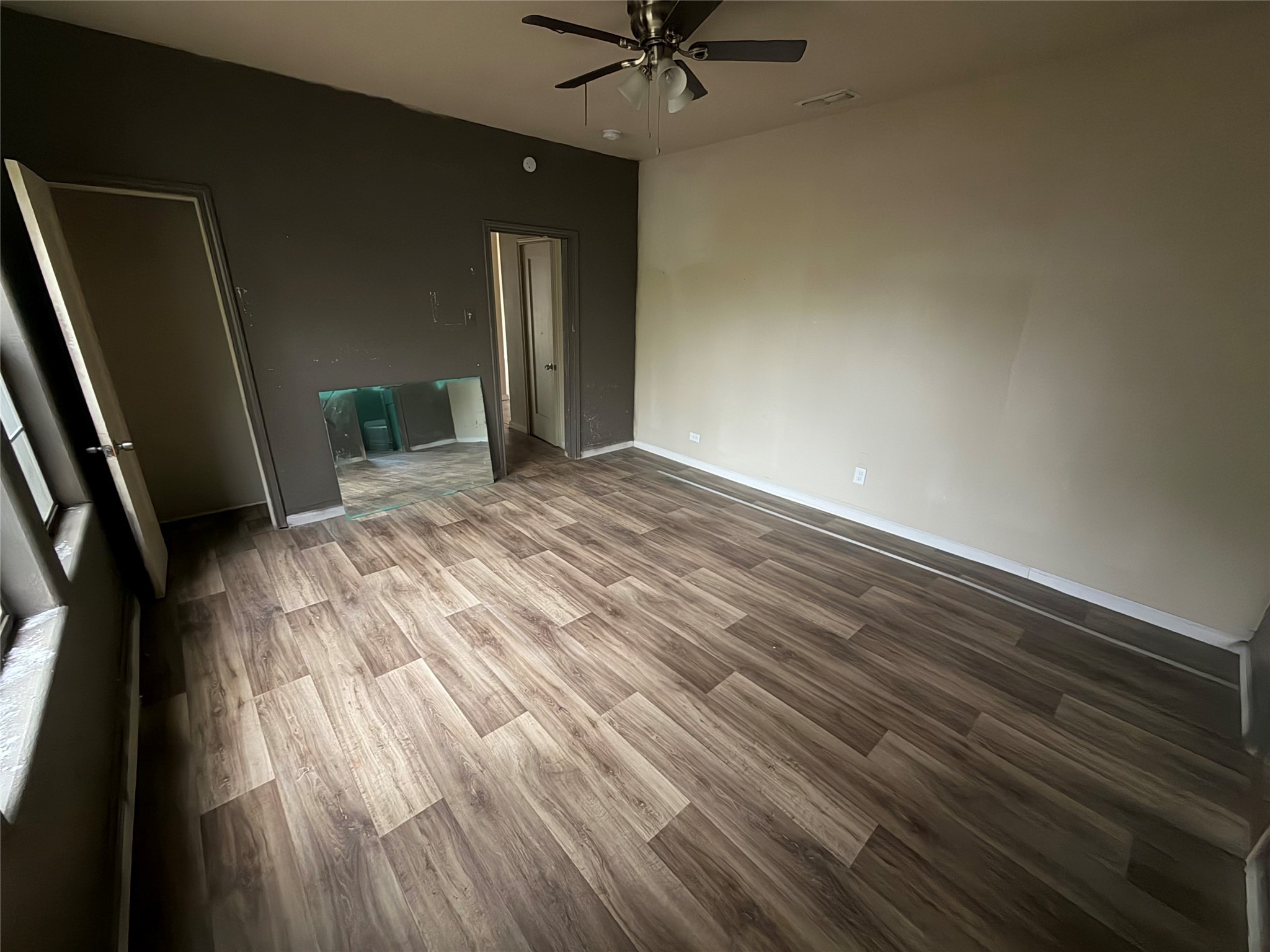 511 Woodlawn Street Henderson TX 75652