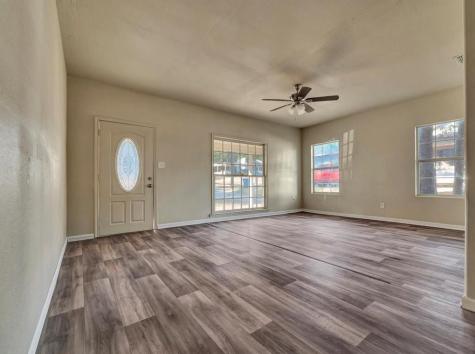 511 Woodlawn Street Henderson TX 75652