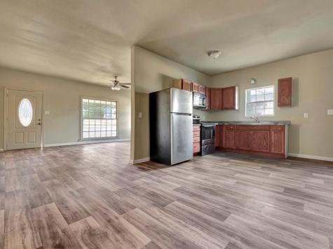 511 Woodlawn Street Henderson TX 75652
