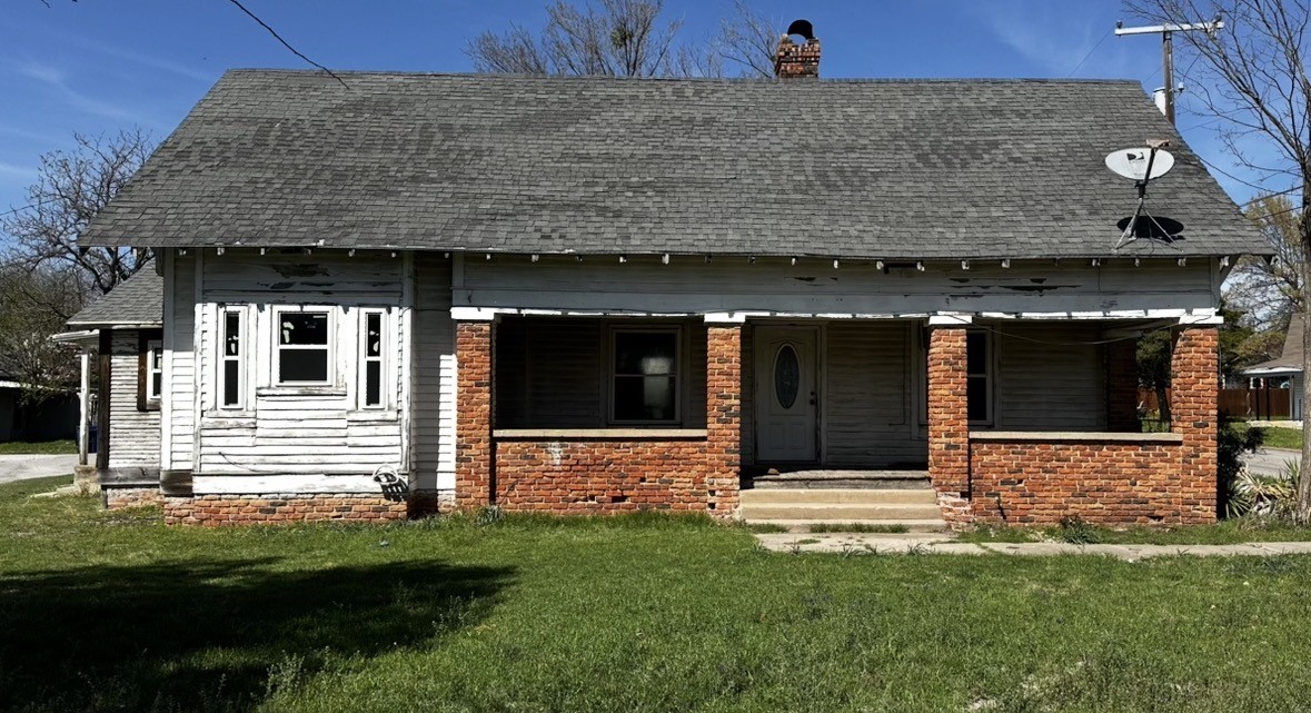 302 S Lane Street Decatur TX 76234