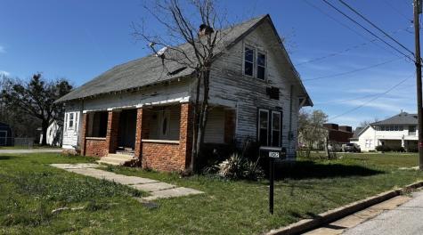 302 S Lane Street Decatur TX 76234