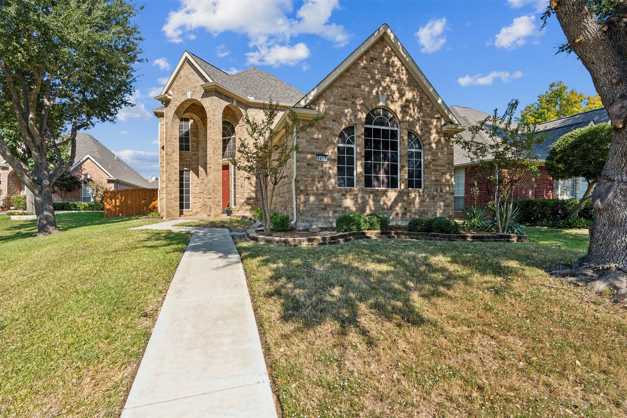 9417 Lake Court Irving TX 75063