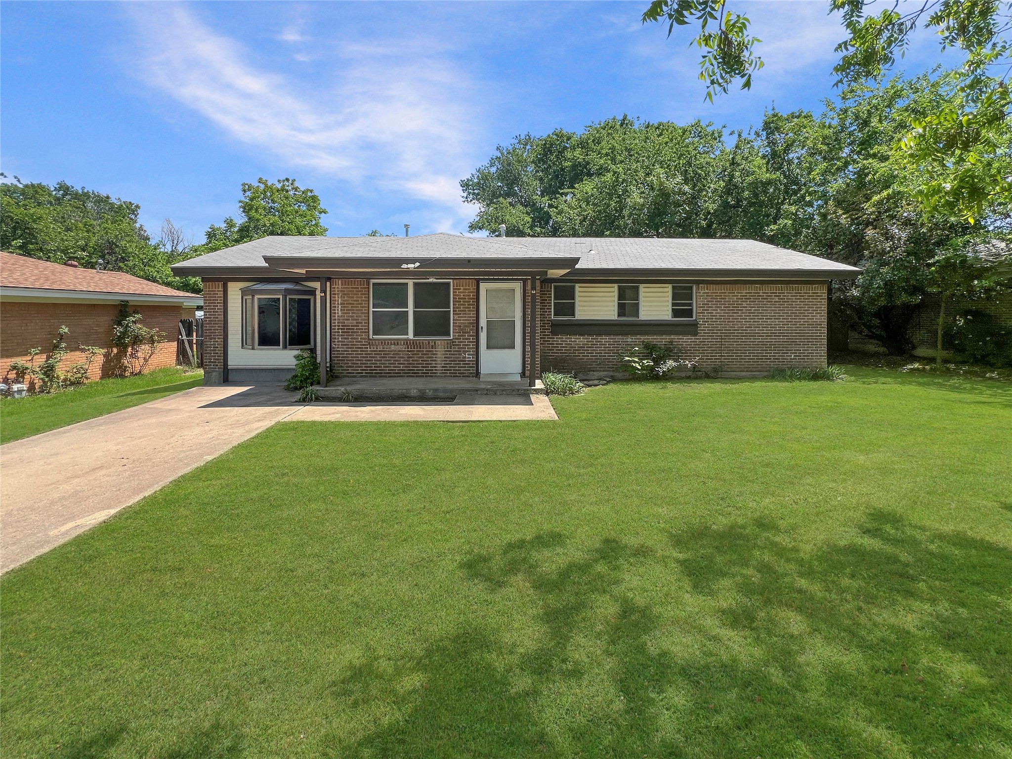 8853 Easley Street White Settlement TX 76108