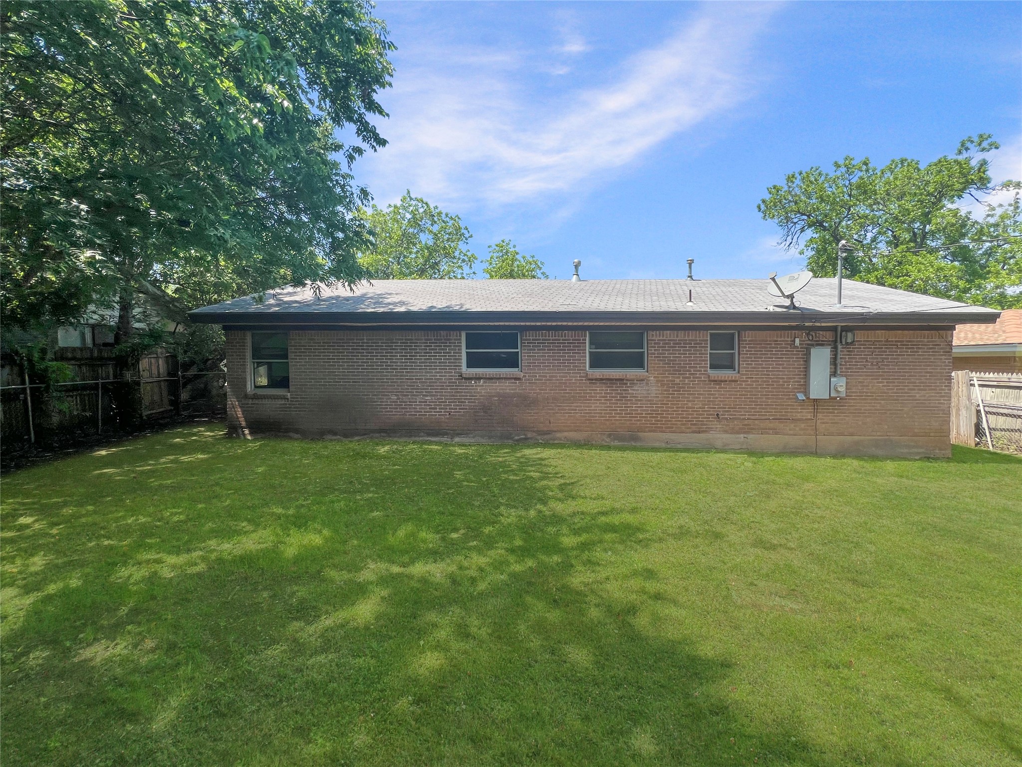 8853 Easley Street White Settlement TX 76108