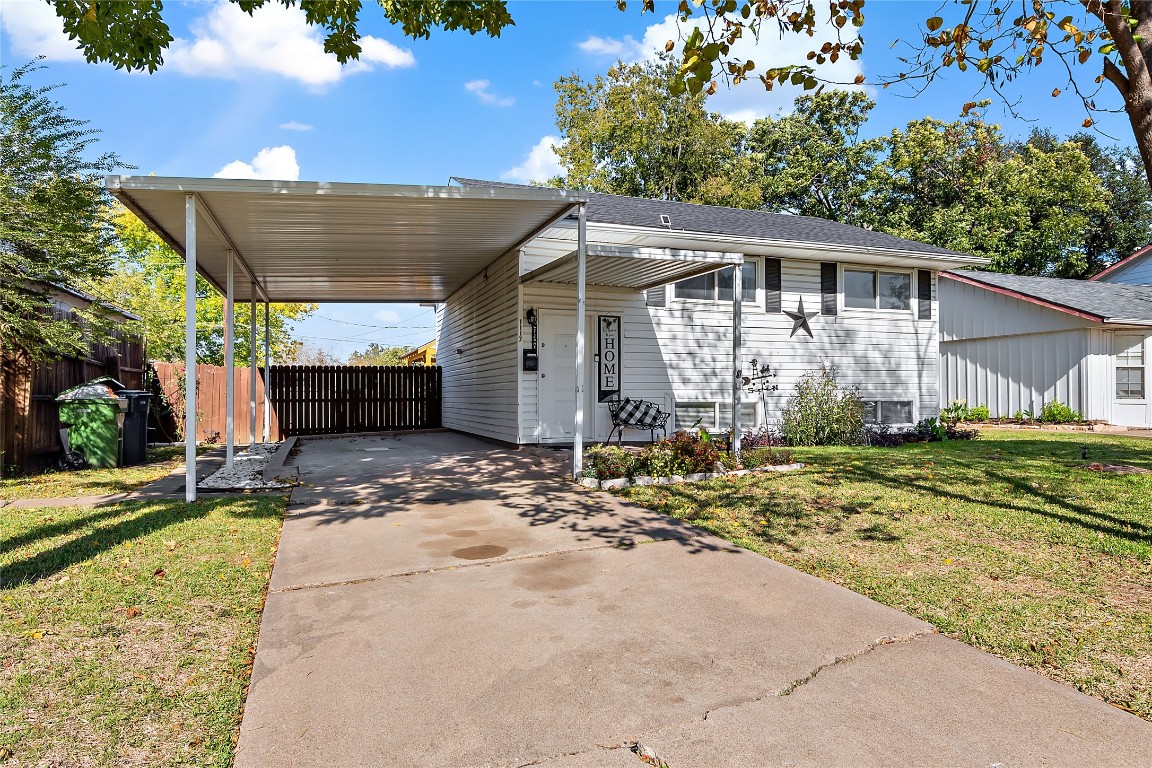 1117 Montclair Drive Garland TX 75040