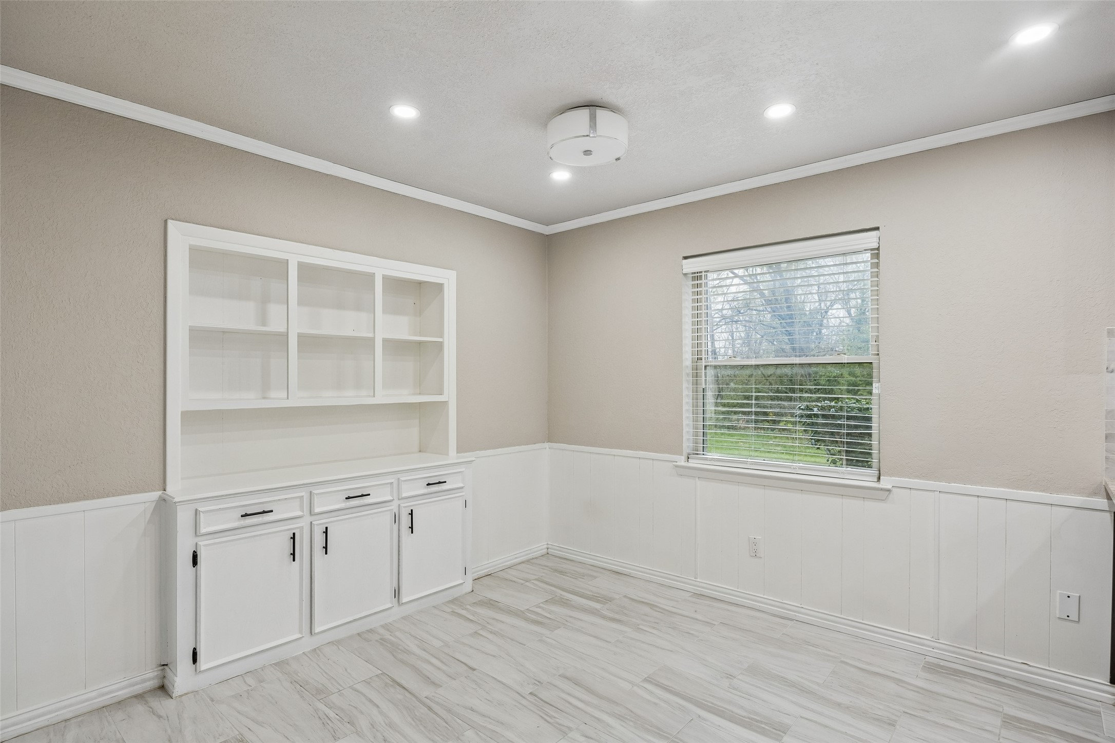 1705 Bobbie Lane Garland TX 75042