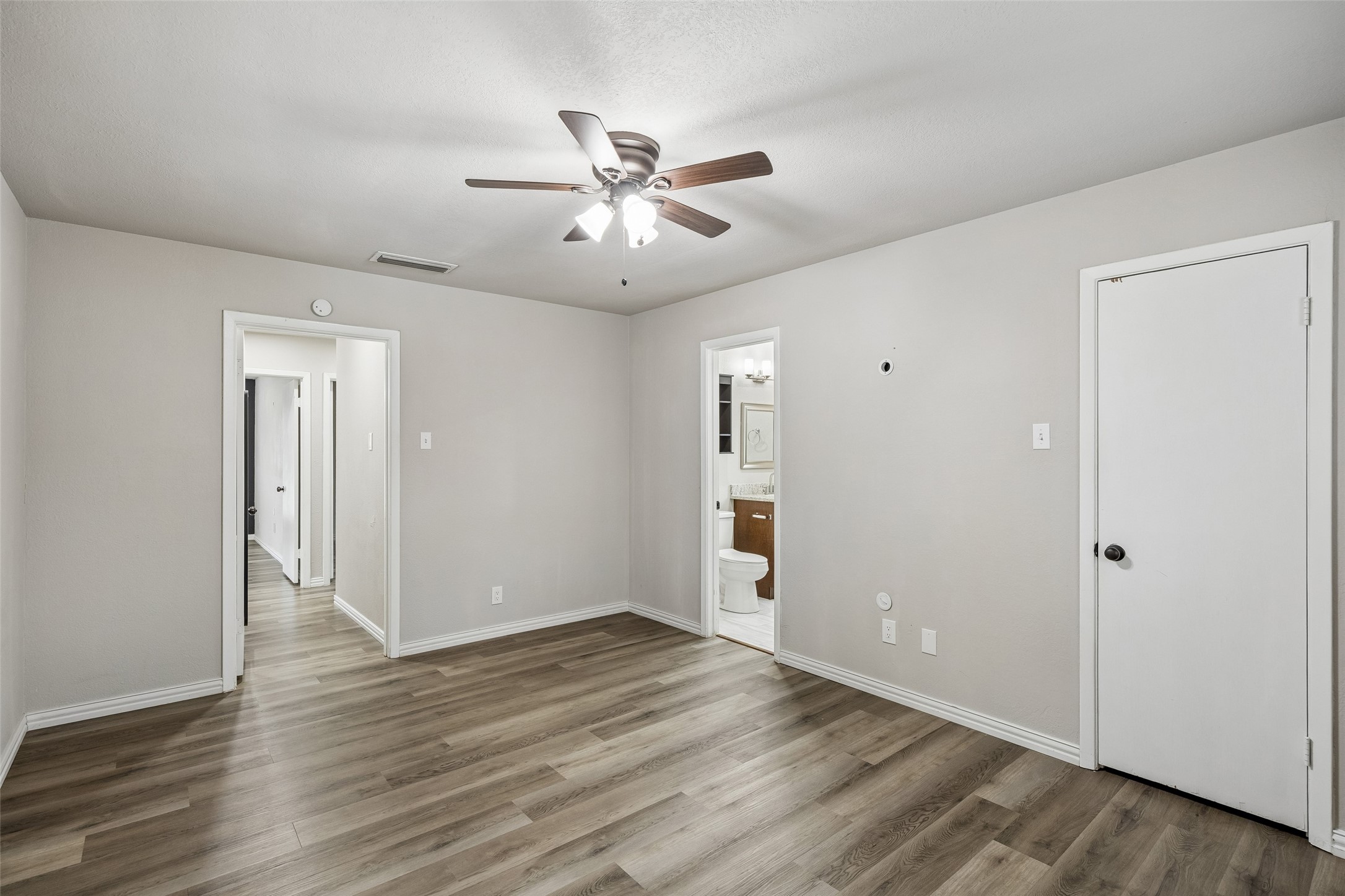 1705 Bobbie Lane Garland TX 75042