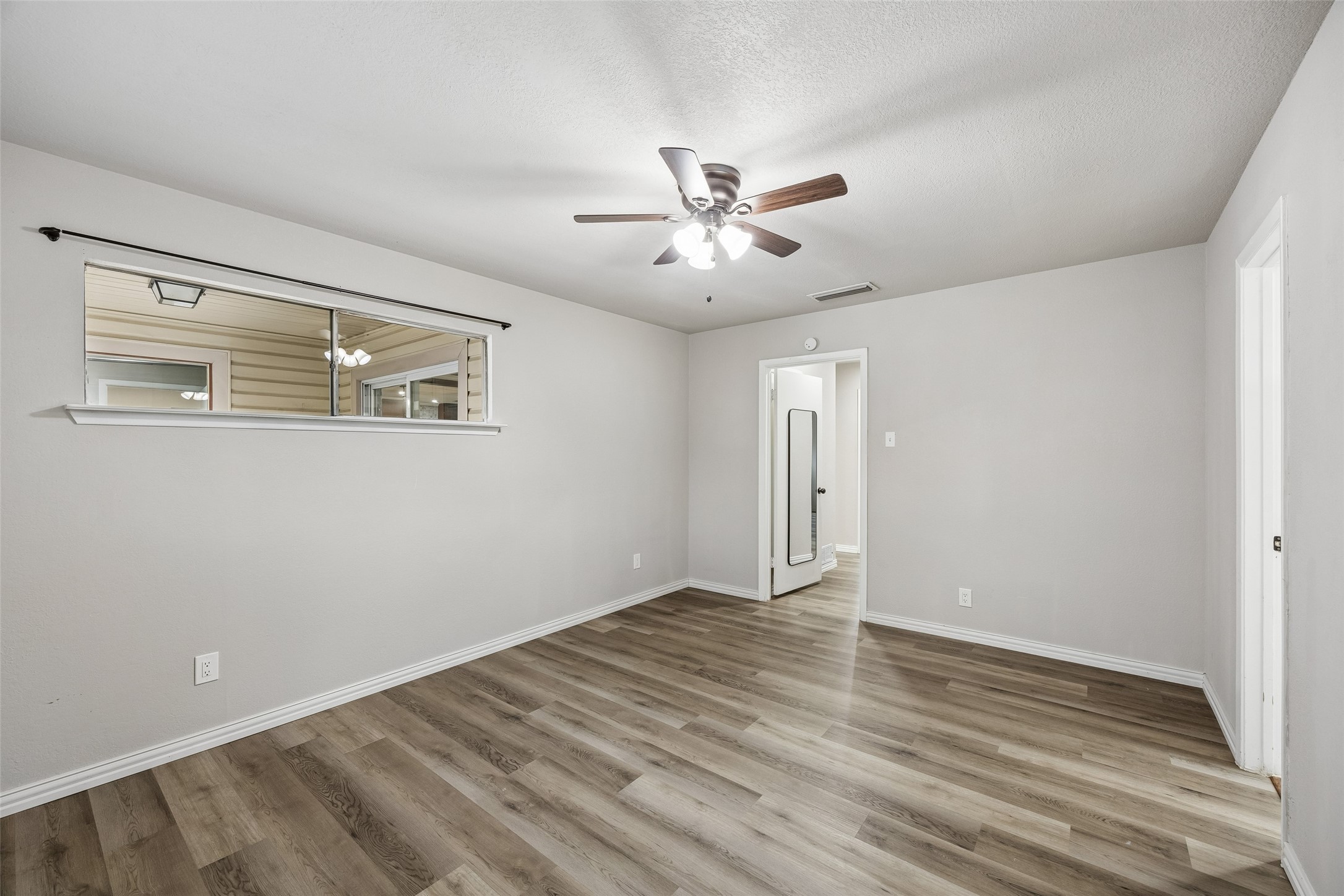 1705 Bobbie Lane Garland TX 75042