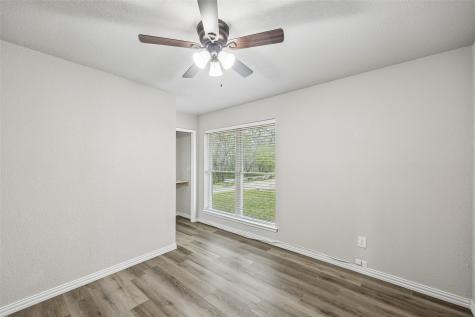 1705 Bobbie Lane Garland TX 75042