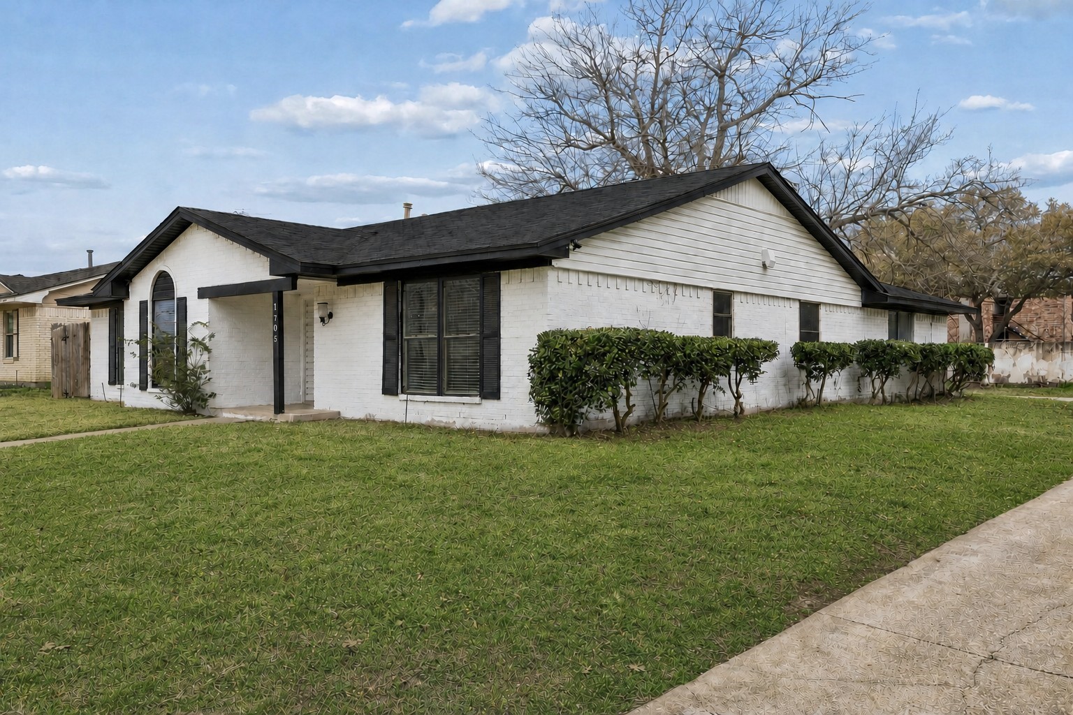 1705 Bobbie Lane Garland TX 75042