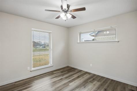 1705 Bobbie Lane Garland TX 75042