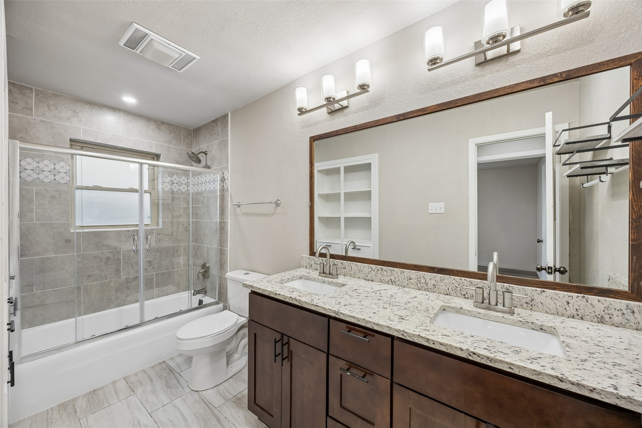 1705 Bobbie Lane Garland TX 75042