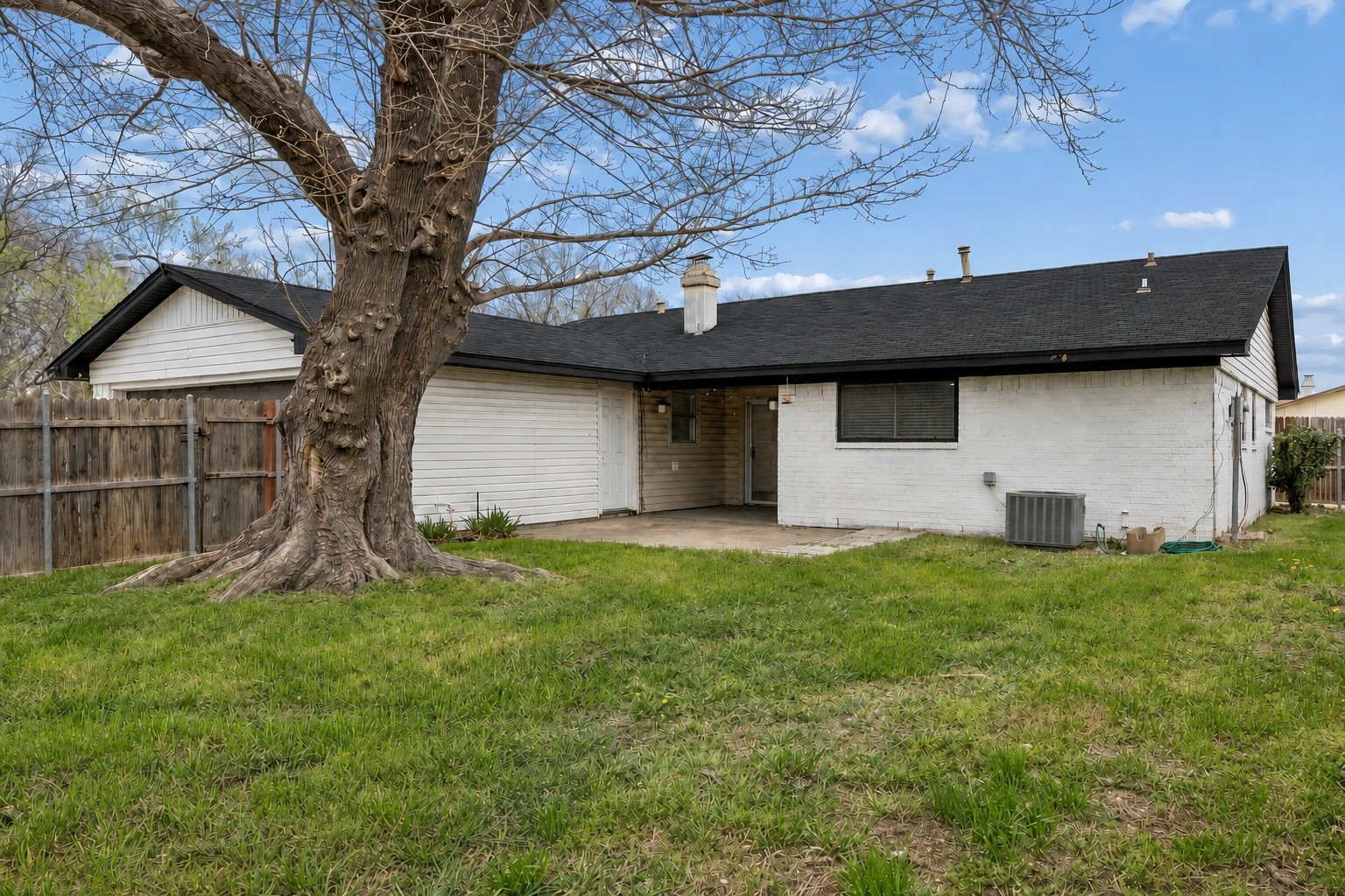 1705 Bobbie Lane Garland TX 75042