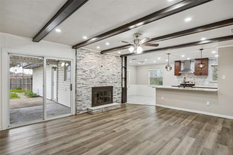 1705 Bobbie Lane Garland TX 75042