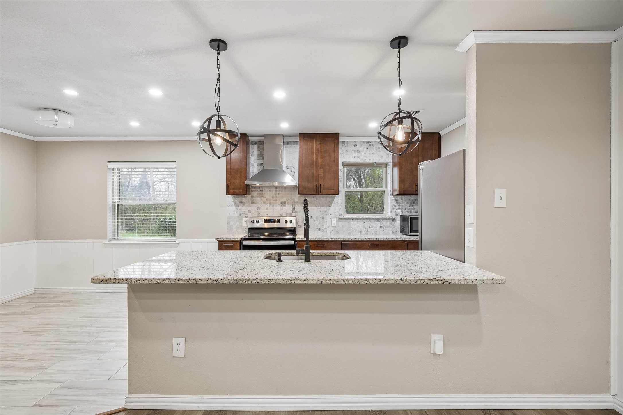 1705 Bobbie Lane Garland TX 75042