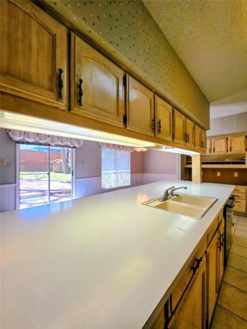 1020 Redbud Court Arlington TX 76012