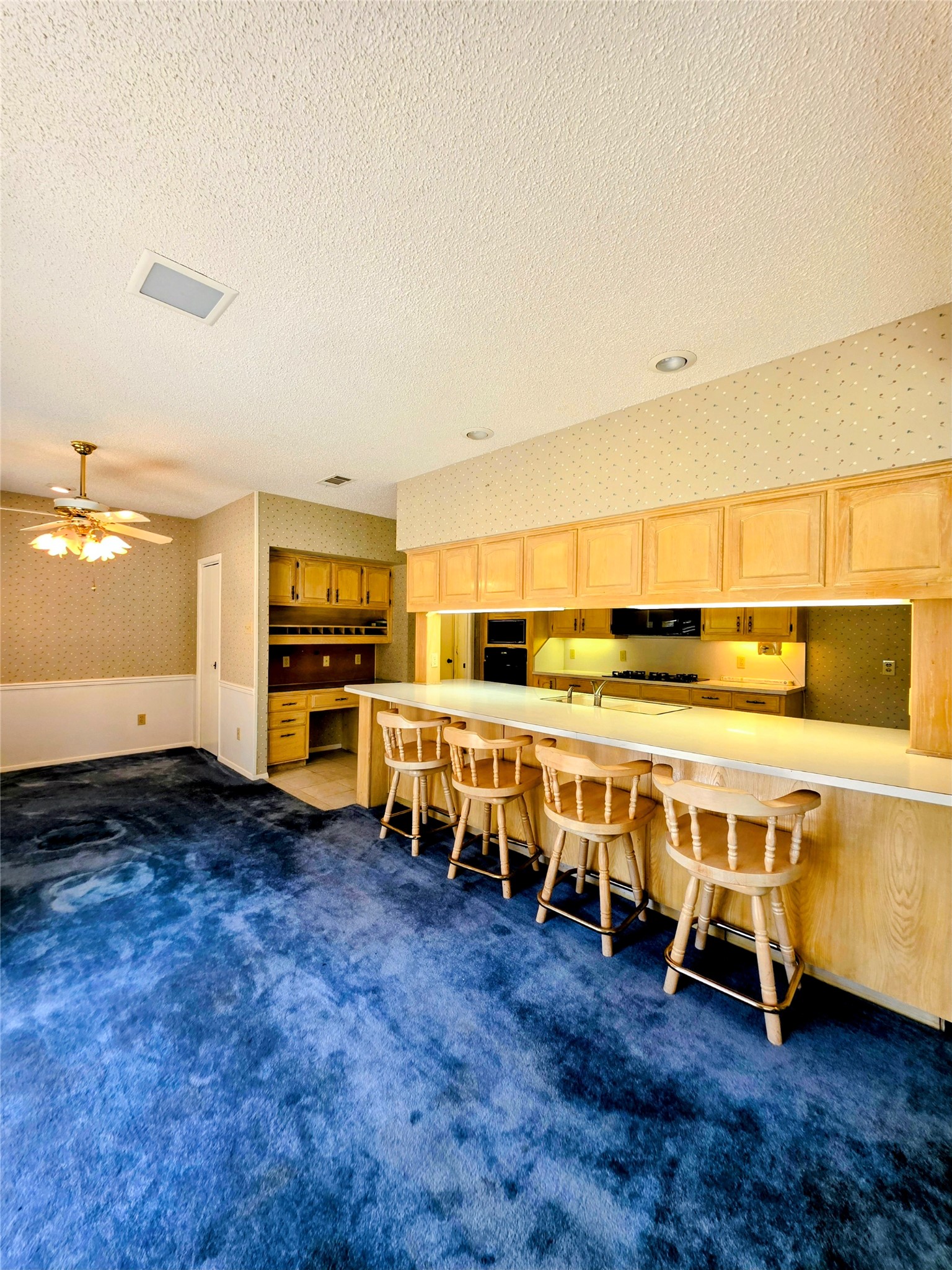 1020 Redbud Court Arlington TX 76012