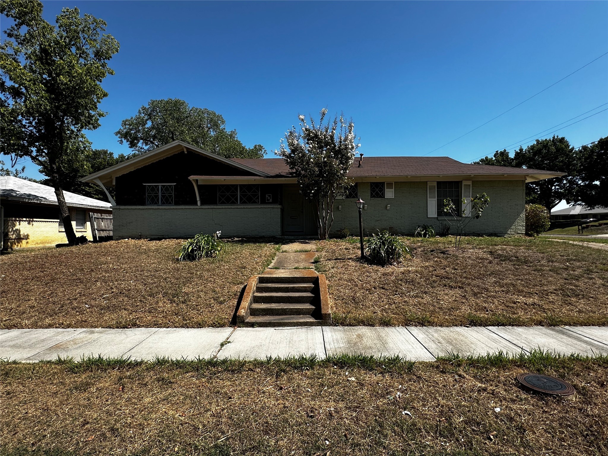 802 Walter Hill Drive Grand Prairie TX 75050