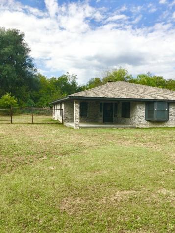 1108 N Post Oak Street Dublin TX 76446