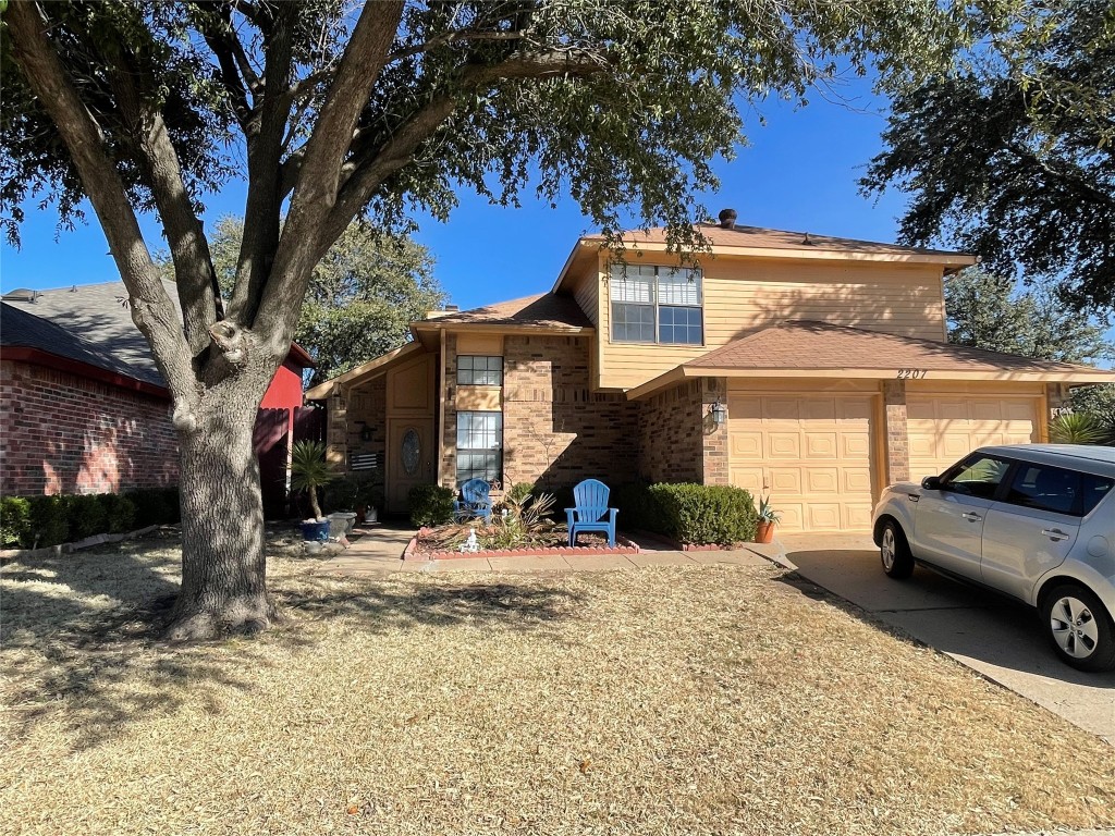2207 Bassett Drive Arlington TX 76018