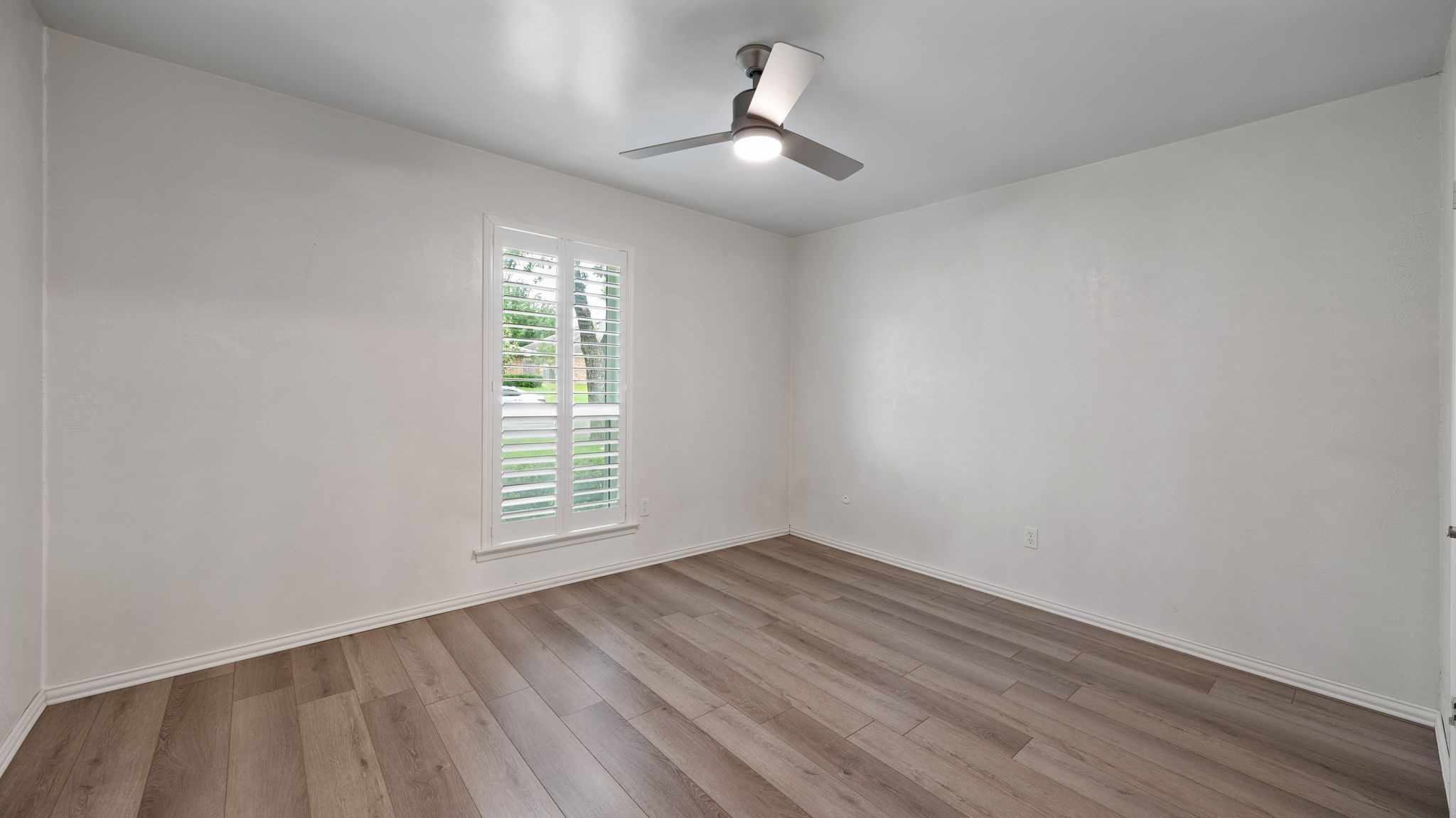 3713 Holland Drive North Richland Hills TX 76180