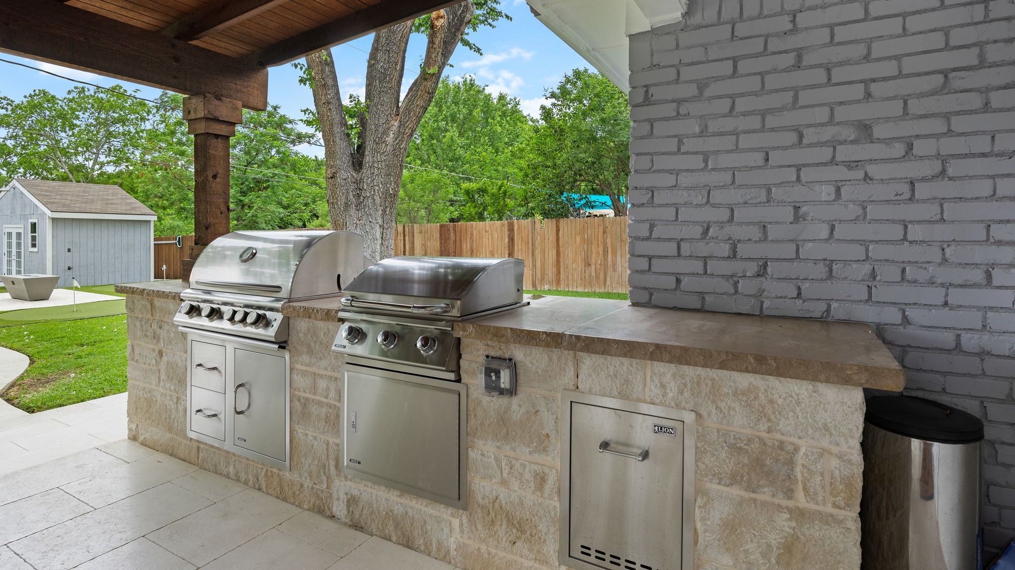 3713 Holland Drive North Richland Hills TX 76180