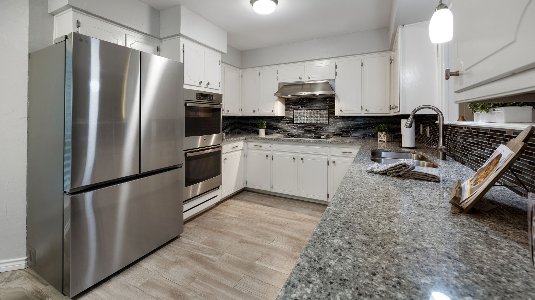 3713 Holland Drive North Richland Hills TX 76180
