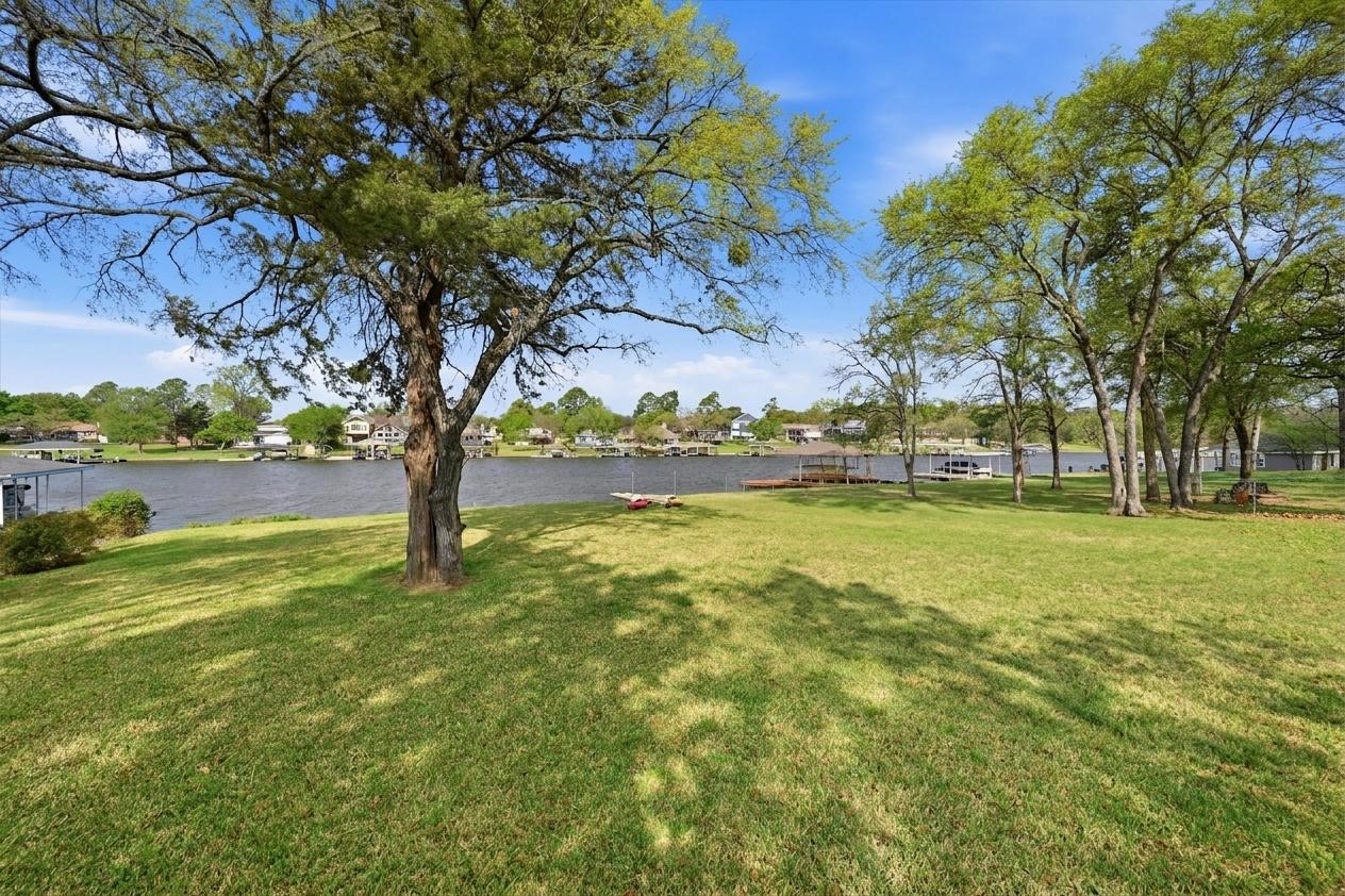 1334 Kiowa Drive E Gainesville TX 76240