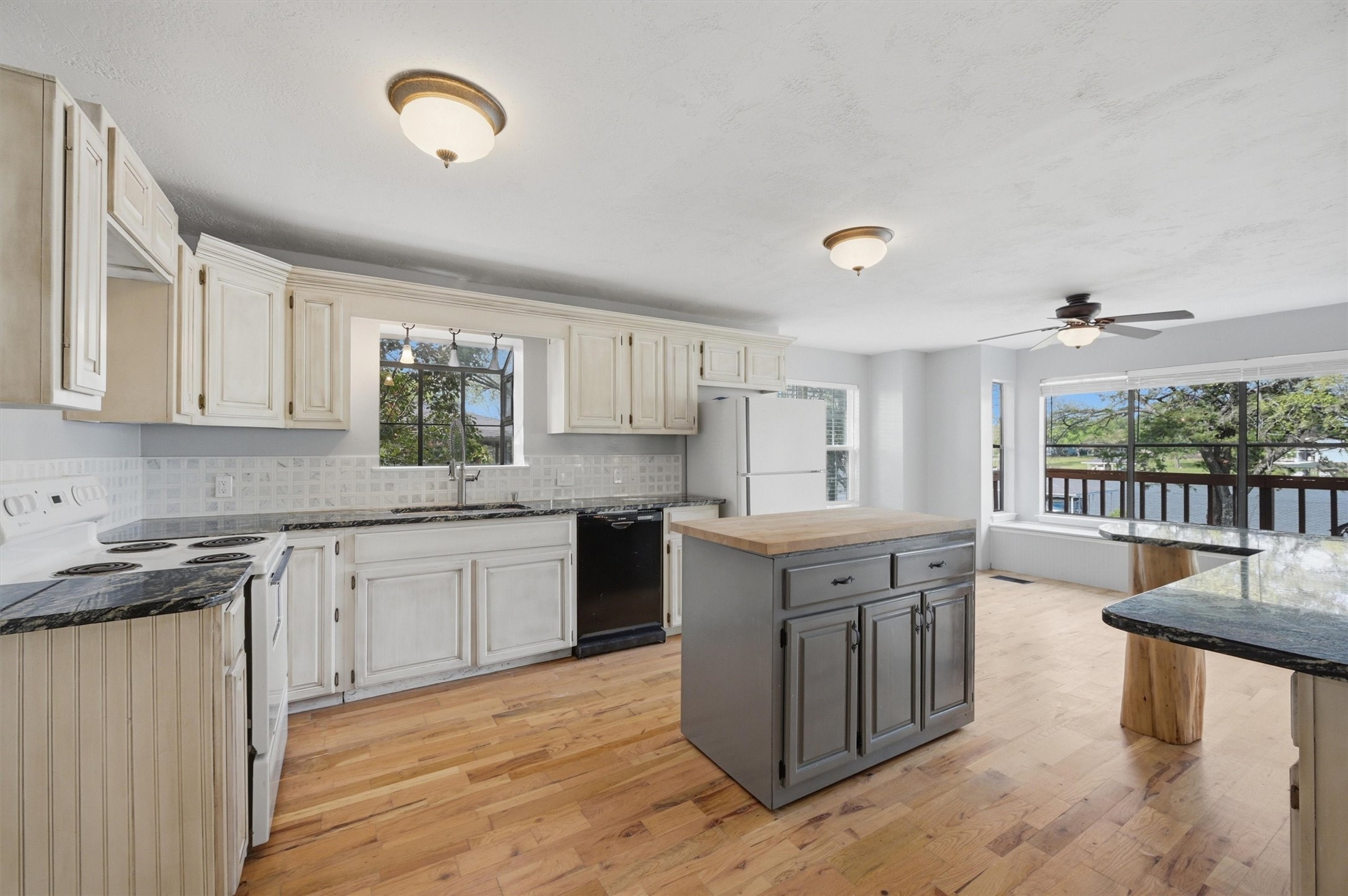 1334 Kiowa Drive E Gainesville TX 76240