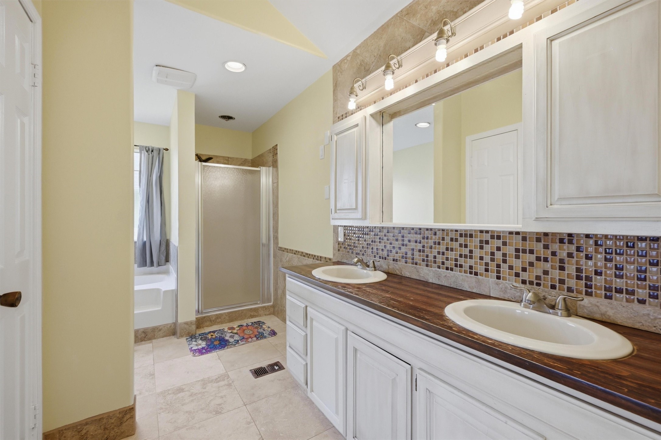 1334 Kiowa Drive E Gainesville TX 76240