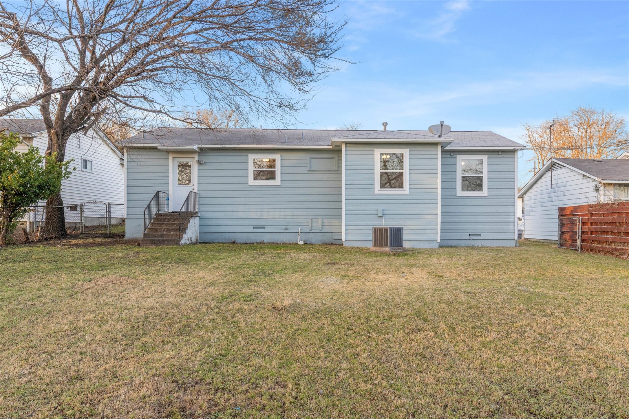 2516 Albemarle Drive Farmers Branch TX 75234