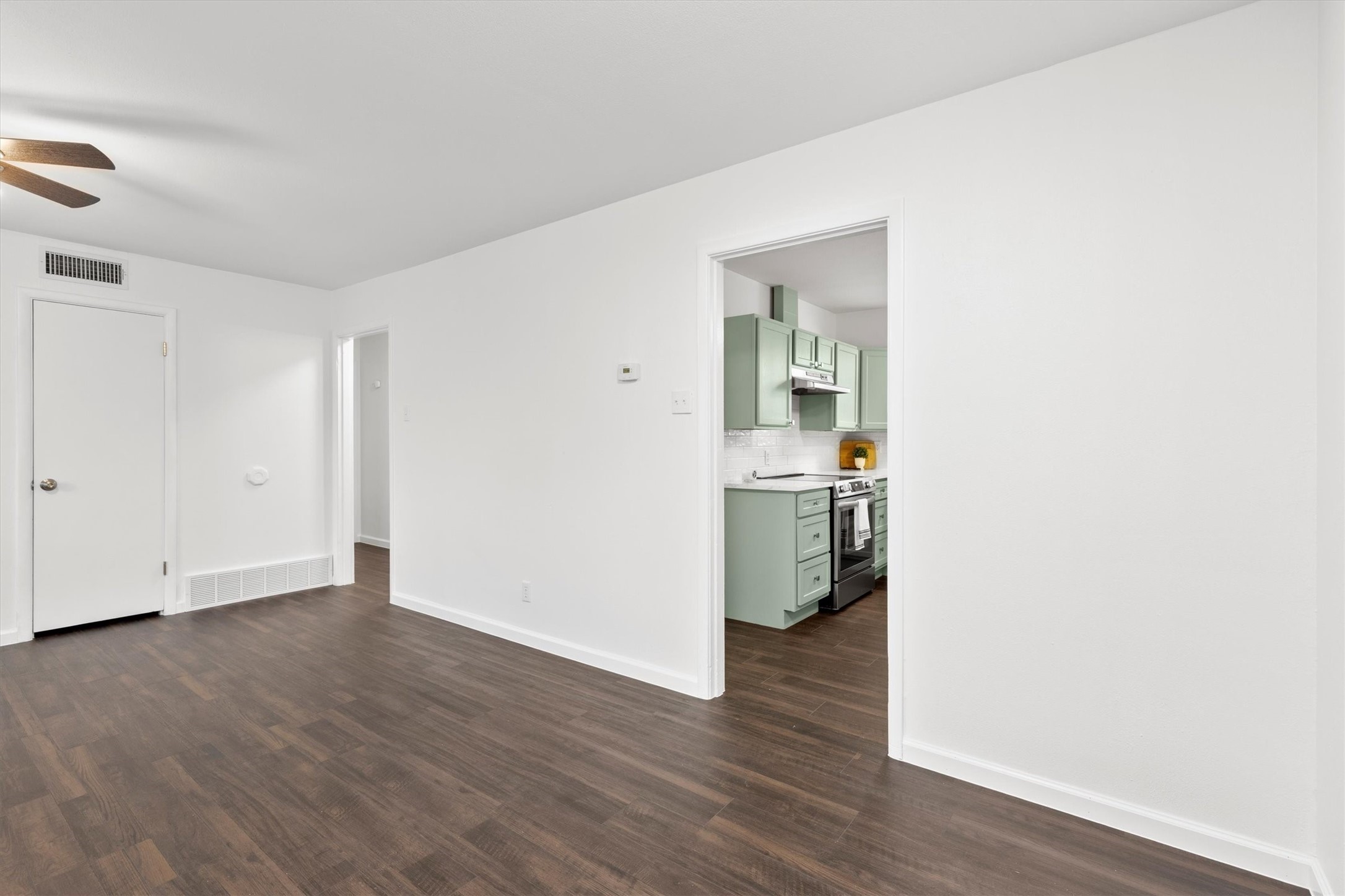 2516 Albemarle Drive Farmers Branch TX 75234