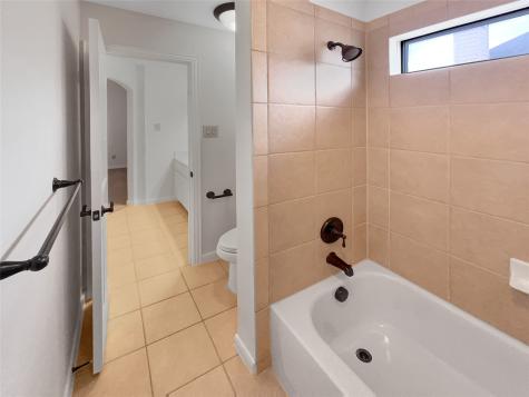 913 Clack Drive Garland TX 75044