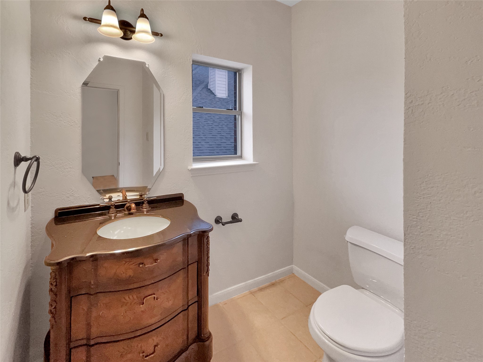 913 Clack Drive Garland TX 75044
