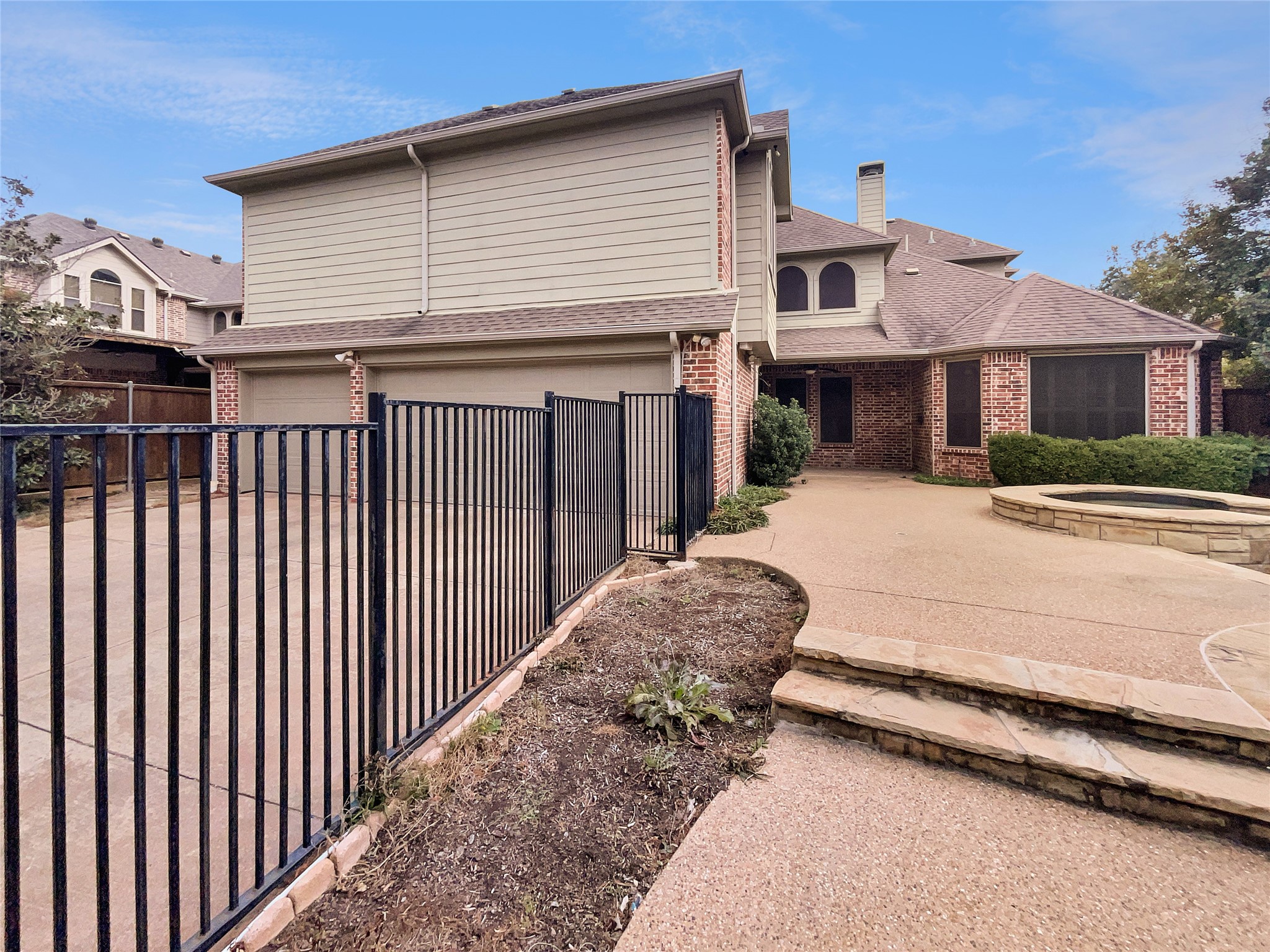 913 Clack Drive Garland TX 75044