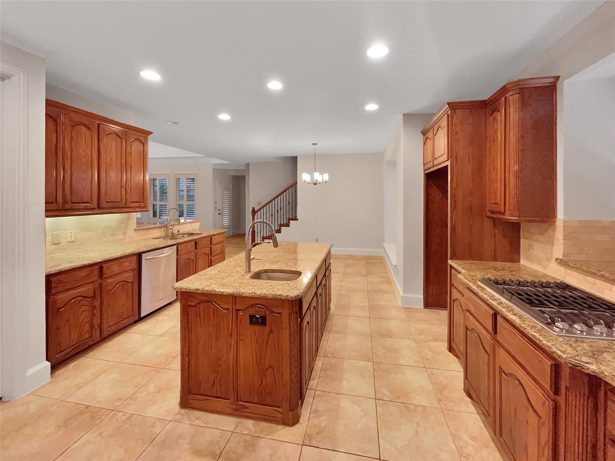 913 Clack Drive Garland TX 75044