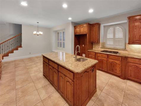913 Clack Drive Garland TX 75044