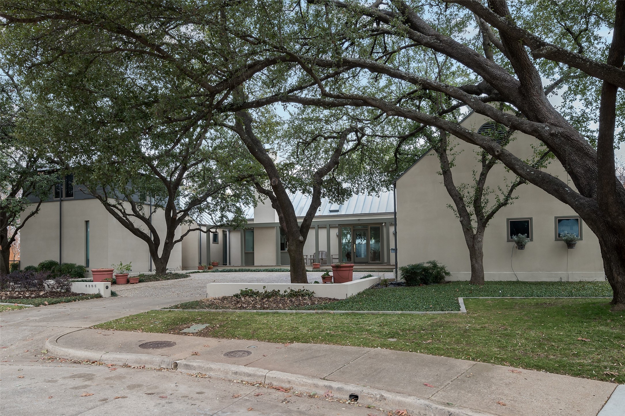 4305 Glenleigh Drive Dallas TX 75220