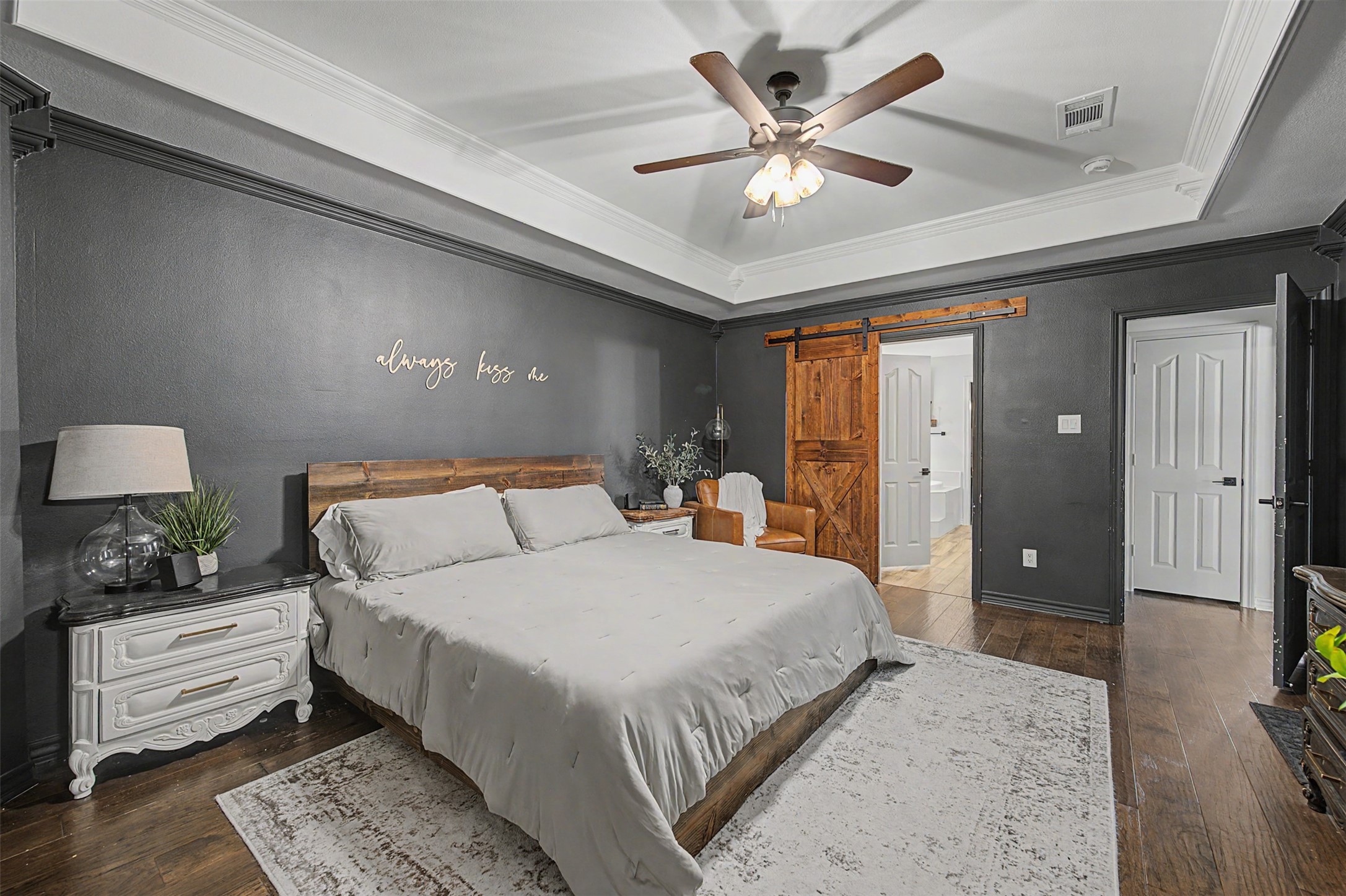1029 Oakridge Court Burleson TX 76028